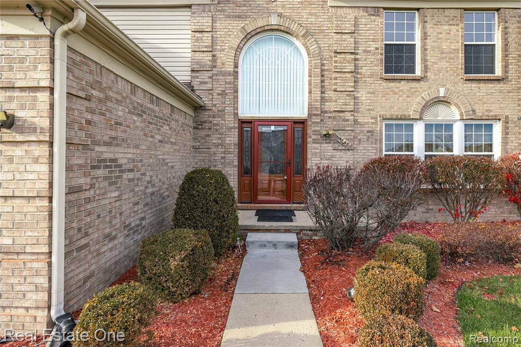 4648 Pond Run, Canton, MI 48188 — Photo 3