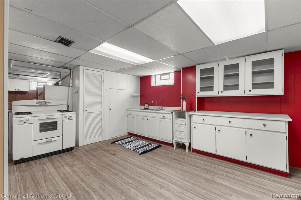 4224 Howard Street, Lincoln Park, MI 48146 — Photo 21