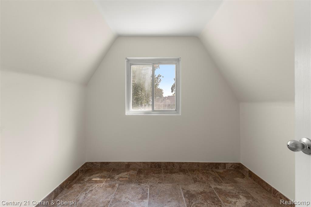6905 N Beech Daly Road, Dearborn Heights, MI 48127 — Photo 23