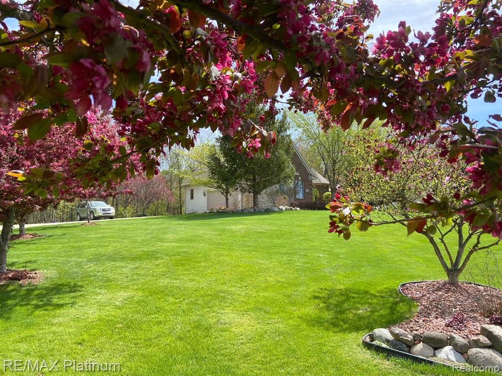 7186 GRANGER DRIVE, Howell, MI 48855 — Photo 47
