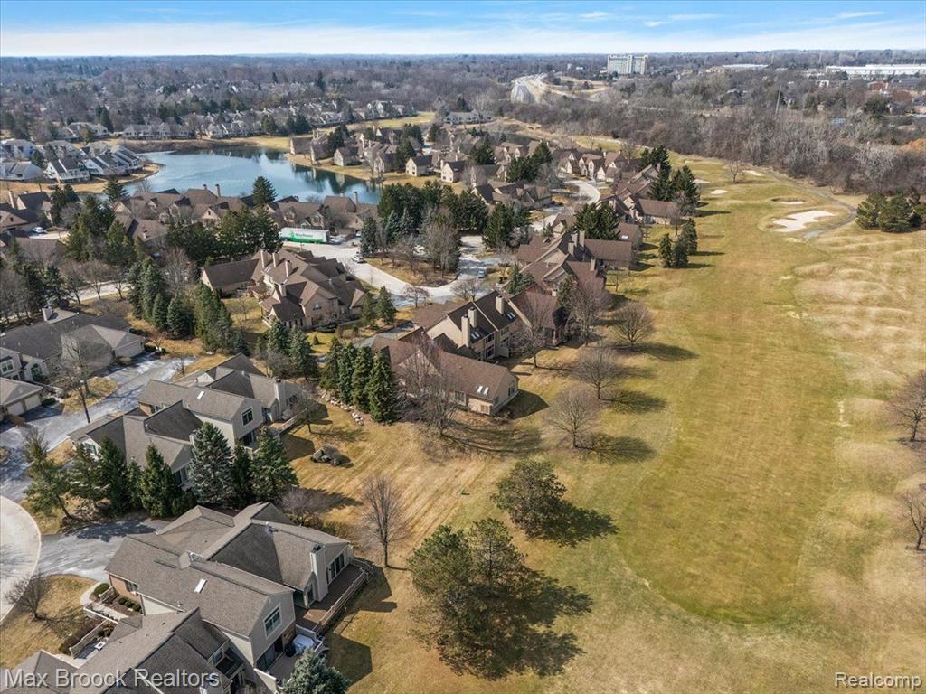 671 BROCKMOOR Lane, Bloomfield Hills, MI 48304 — Photo 27
