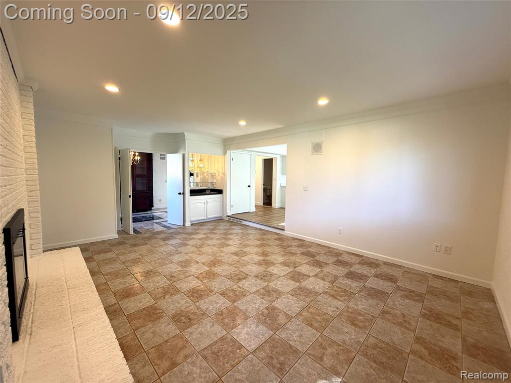 4732 Ardmore Drive, Sterling Heights, MI 48310 — Photo 9