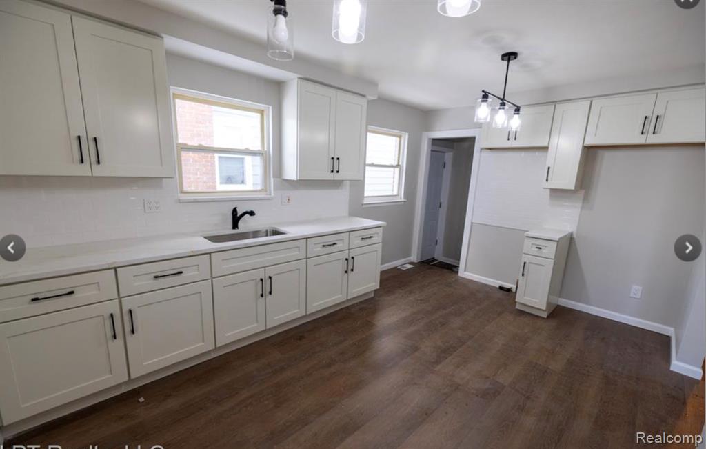 6409 Grandville, Detroit, MI 48228 — Photo 4