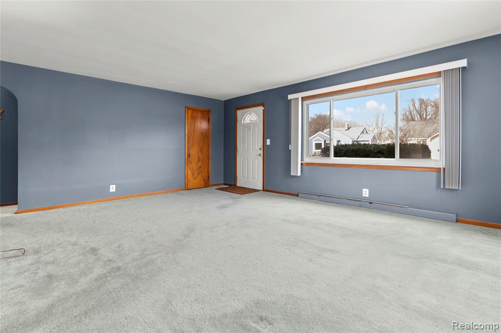 684 Greylock Street, Belleville, MI 48111 — Photo 13