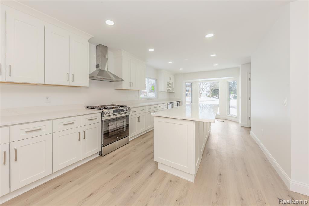 5590 Bayswater Road, West Bloomfield, MI — Photo 15