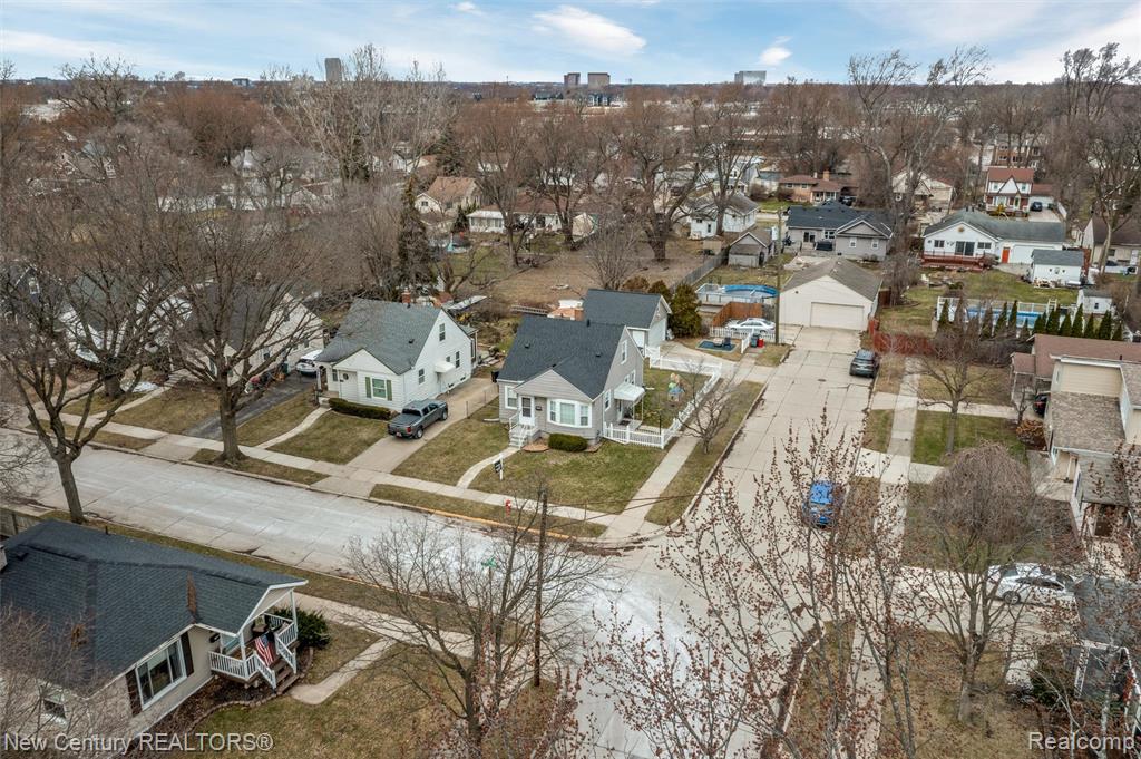 609 E Baker Avenue, Clawson, MI — Photo 30
