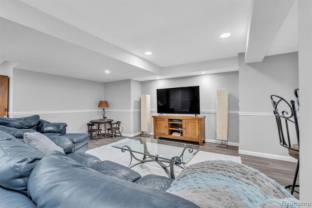 48123 Covington Court, Canton, MI, 48187