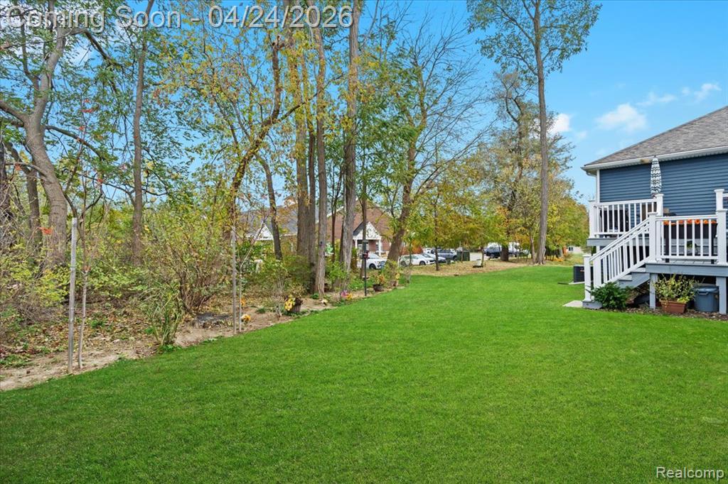 5860 Scenic Bluff Drive, Brighton, MI 48116 — Photo 20