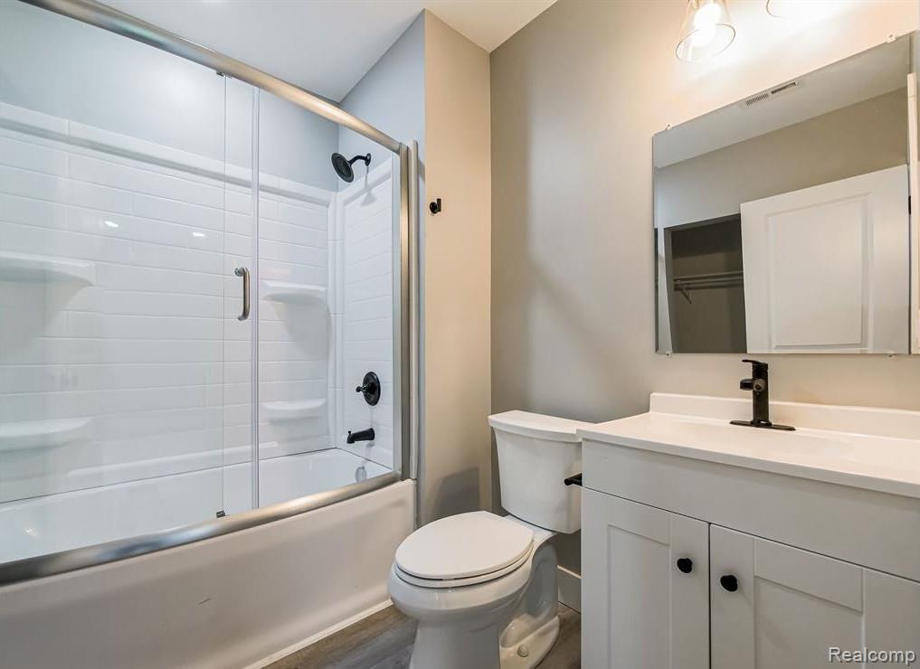 2890 Central Boulevard, Milford, MI 48380 — Photo 10