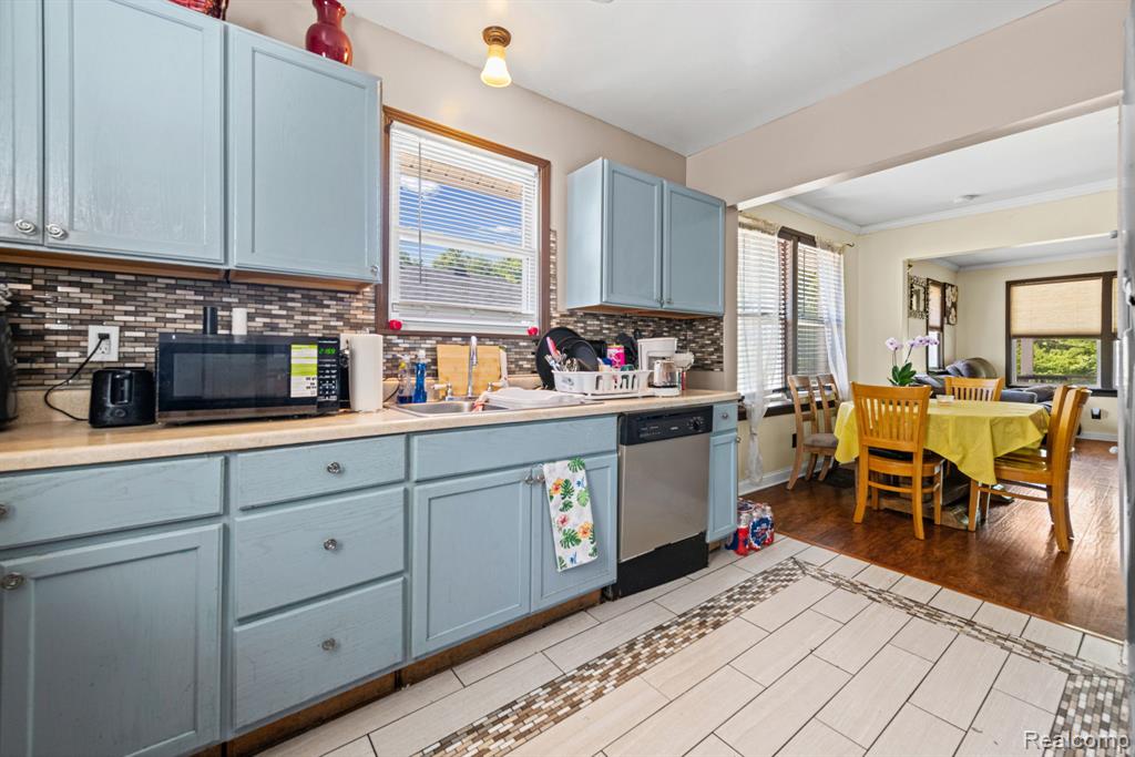 1127 Detroit Avenue, Lincoln Park, MI 48146 — Photo 9
