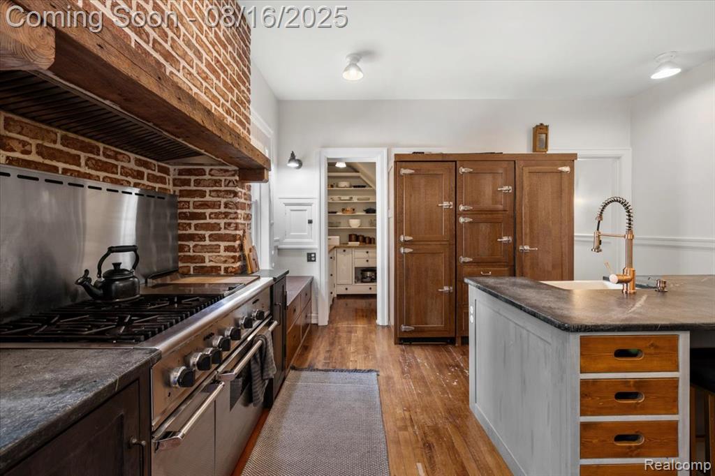 1059 Seminole Street, Detroit, MI 48214 — Photo 30
