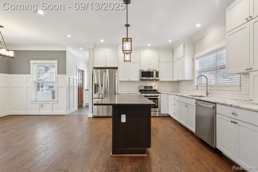 811 Maxwell Avenue, Royal Oak, MI 48067 — Photo 14