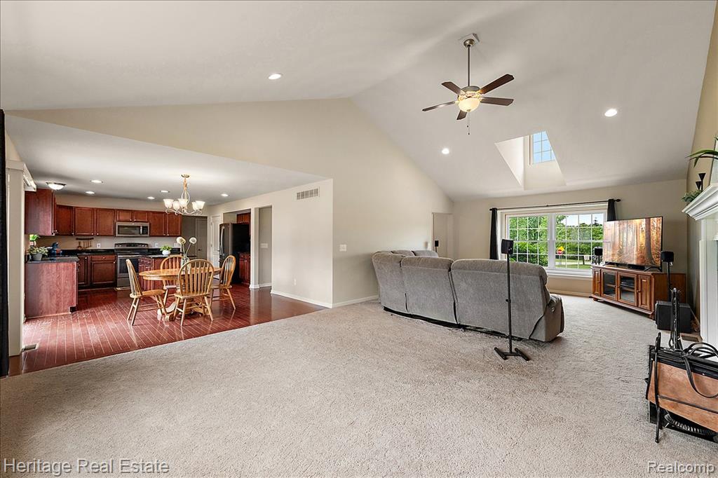 5222 Coulter Lake Boulevard, Clarkston, MI 48348 — Photo 10