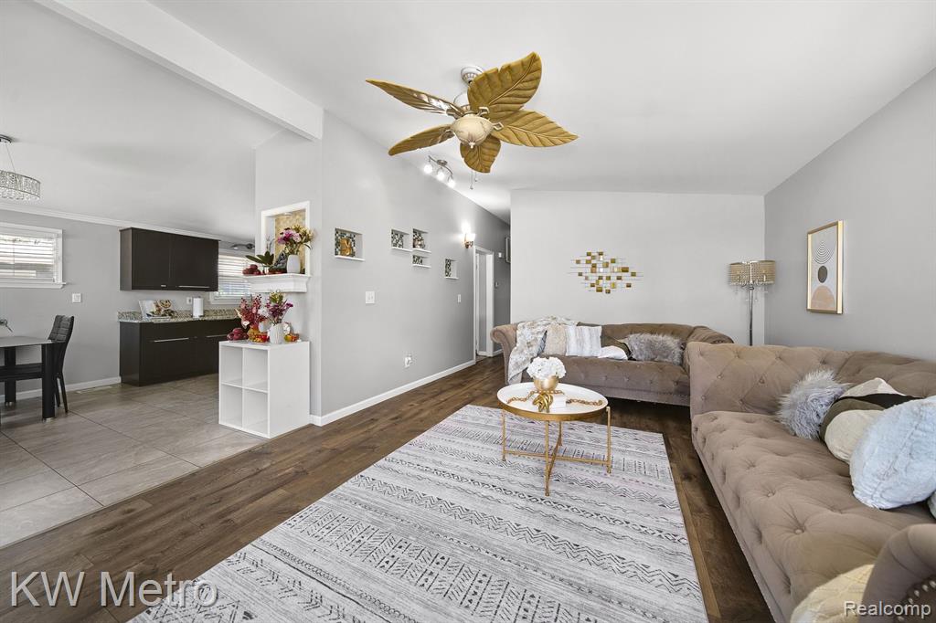 698 GOODALE Avenue, Clawson, MI — Photo 4