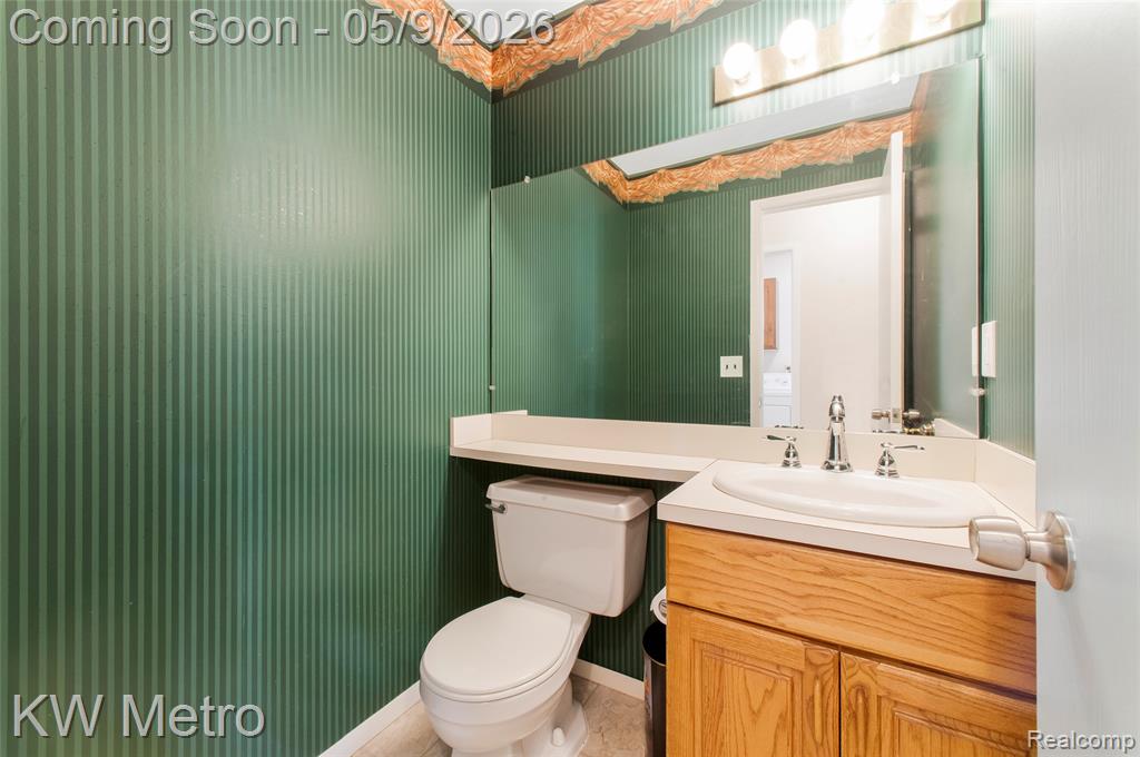 477 Coldiron Drive, Rochester Hills, MI 48307 — Photo 21