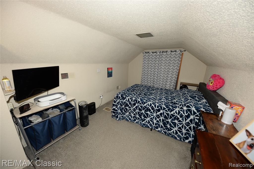 872 E Rowland Avenue, Madison Heights, MI 48071 — Photo 7