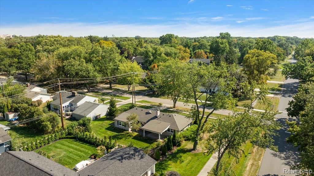16276 Amherst Avenue S, Beverly Hills, MI 48025 — Photo 31