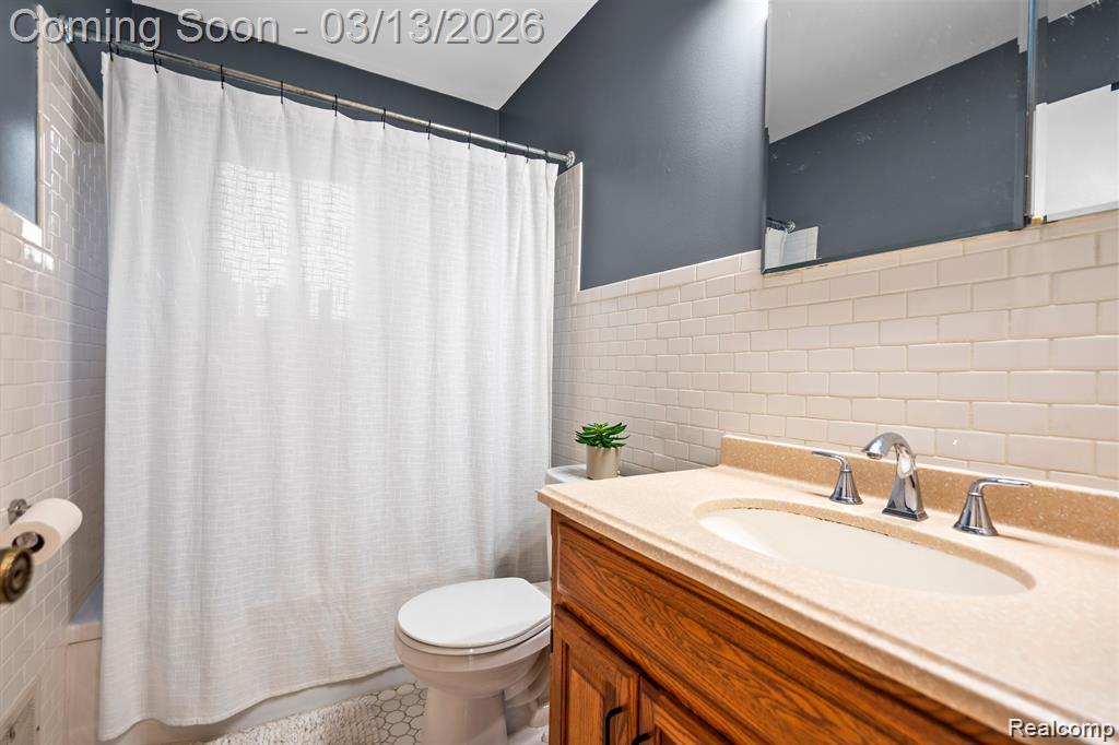 515 S MARIAS Avenue, Clawson, MI — Photo 11