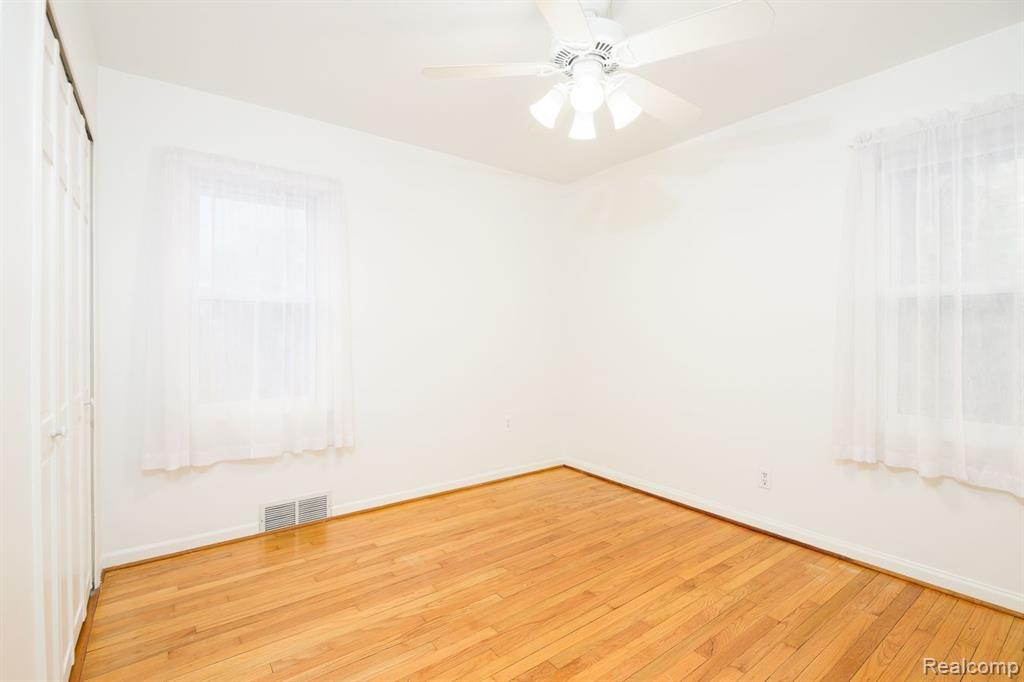 4339 Samoset Road, Royal Oak, MI 48073 — Photo 11