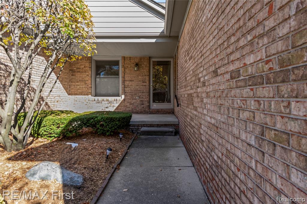 4469 Hickory Court, Warren, MI 48092 — Photo 26