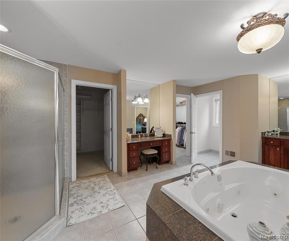 17747 PARKSHORE Drive, Northville, MI 48168 — Photo 55