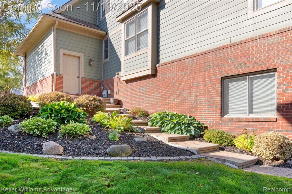 6120 Strawberry Circle, Commerce Twp, MI 48382 — Photo 52