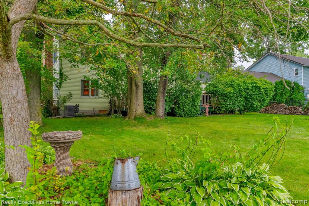 464 CENTRAL Street, Marysville, MI 48040 — Photo 39