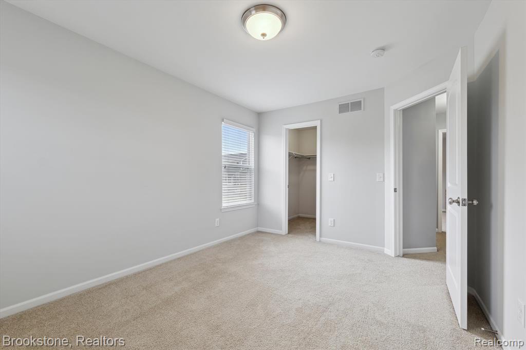 7422 S Village Drive, Clarkston, MI — Photo 36