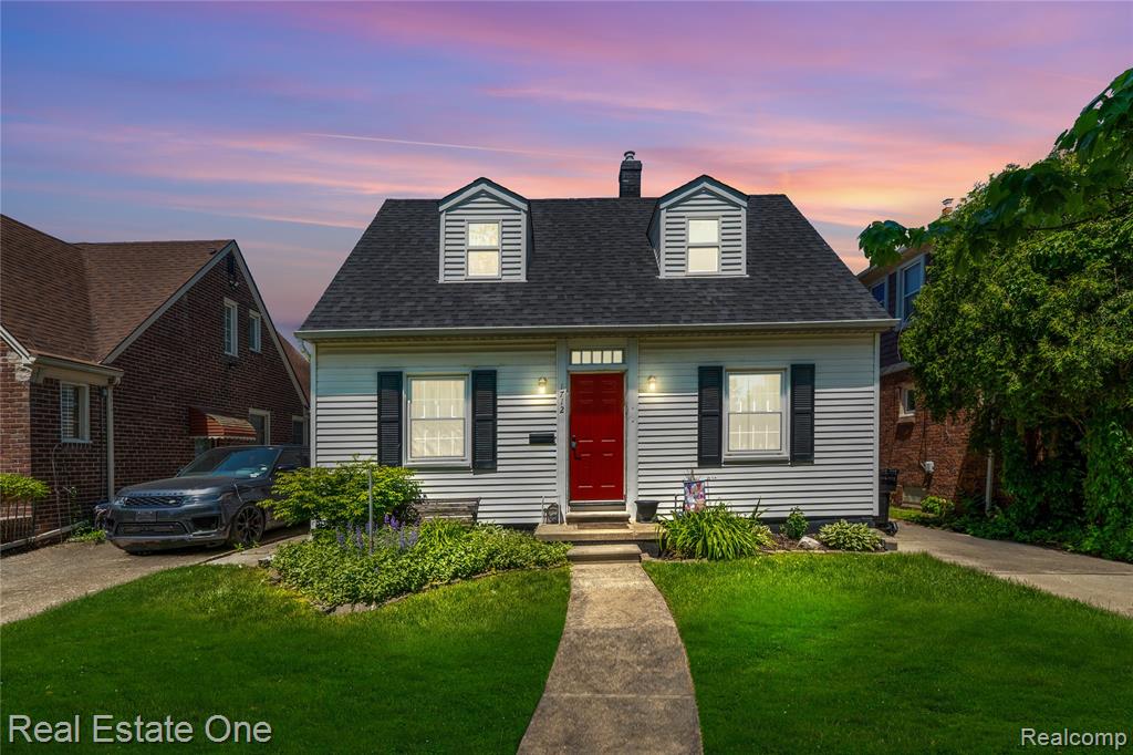 1712 Ash Street, Wyandotte, MI 48192 — Photo 3