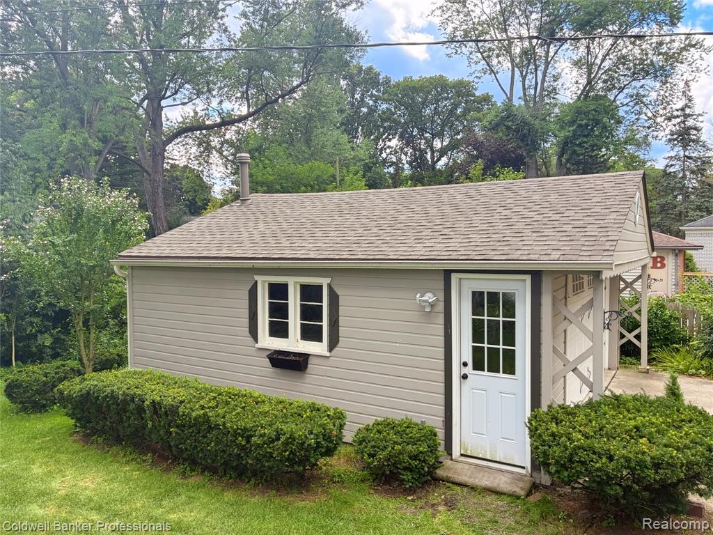 906 Putney Street, Birmingham, MI 48009 — Photo 6