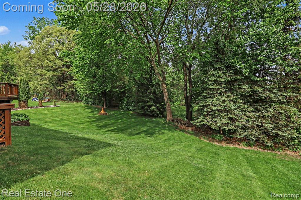 7355 Oakstone Drive, Clarkston, MI 48348 — Photo 35