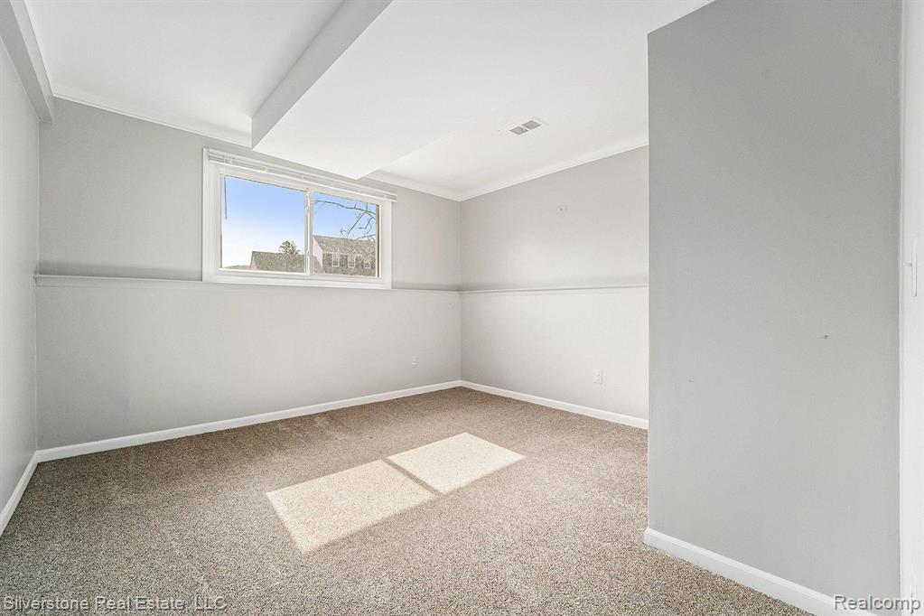 804 DICKSON Lane, Rochester Hills, MI 48307 — Photo 19