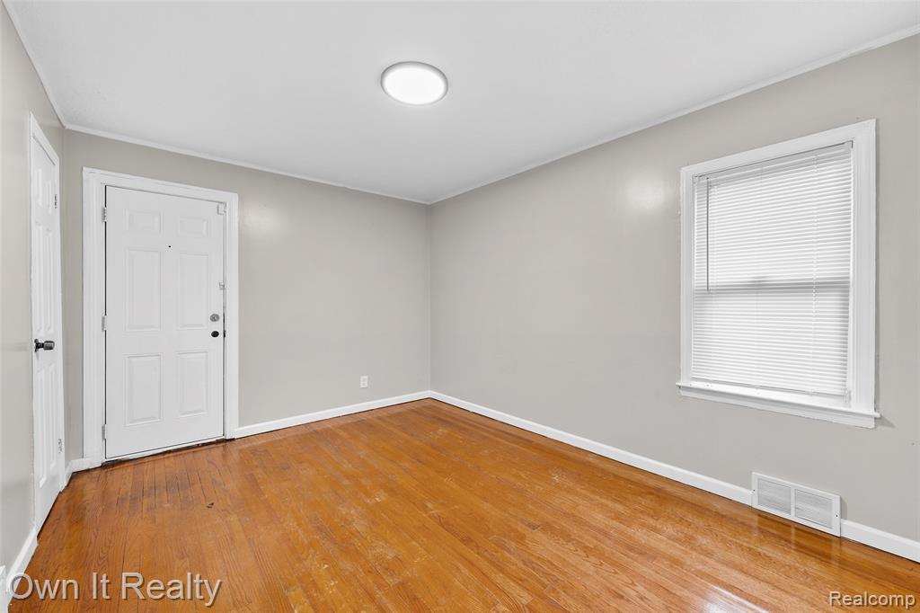 8585 Marlowe Street, Detroit, MI 48228 — Photo 15