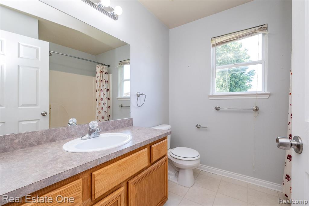 434 Converse Court, Lake Orion, MI 48362 — Photo 32