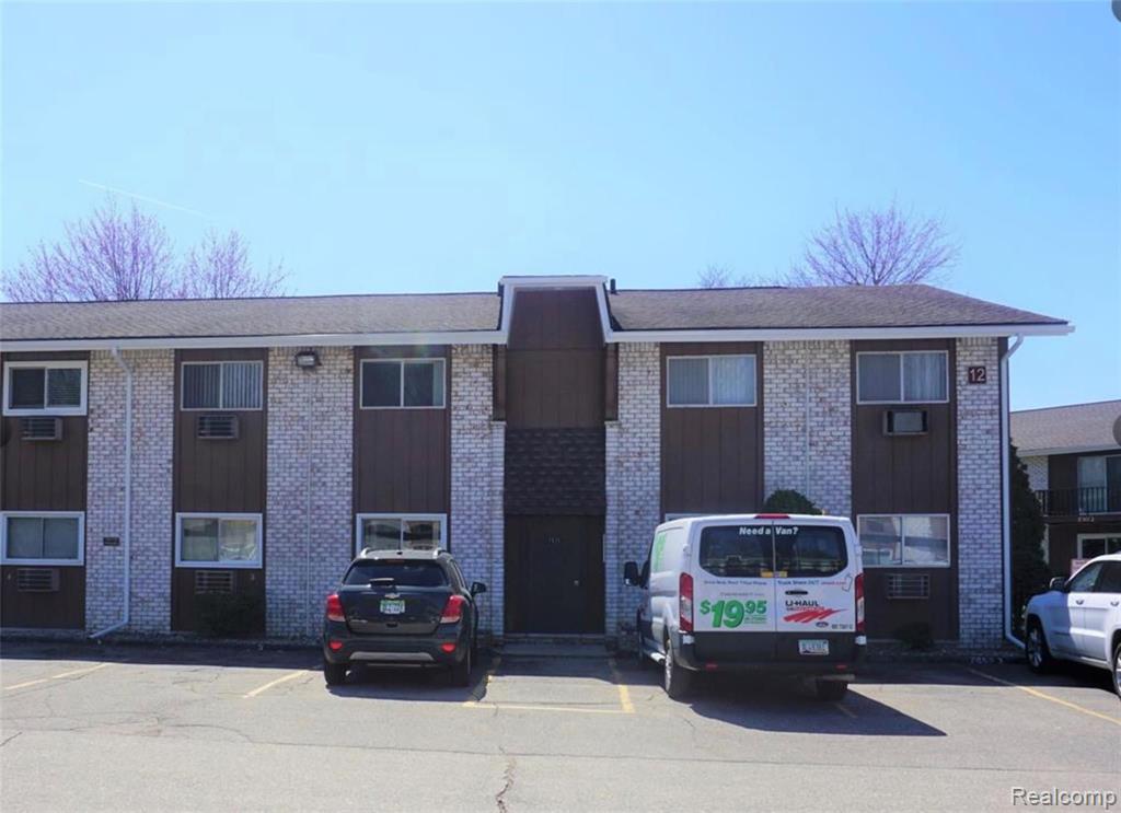 7325 WOODVIEW DR. Unit #4, Westland, MI — Photo 2