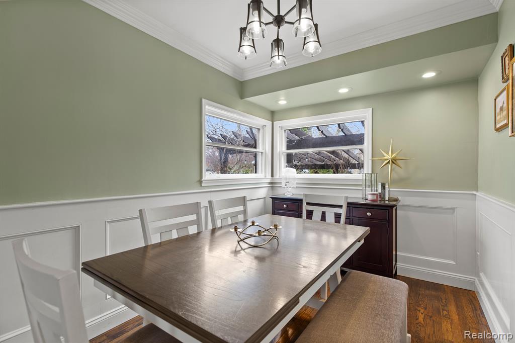 716 WOODLAWN Avenue, Royal Oak, MI 48073 — Photo 9