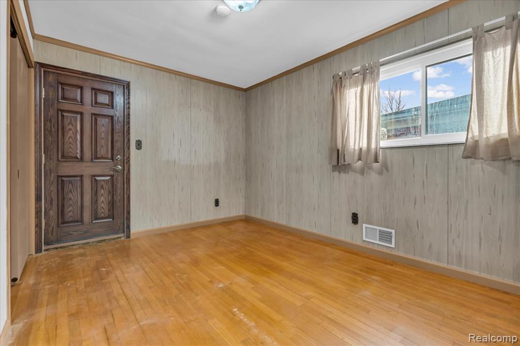 25615 Tireman Street, Dearborn Heights, MI 48127 — Photo 15