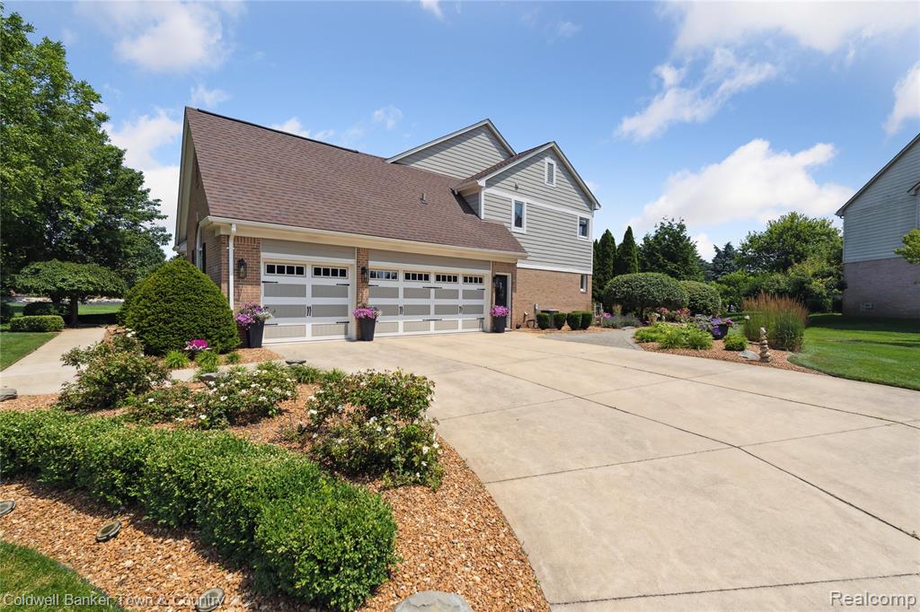324 Nairn Circle, Highland, MI — Photo 69