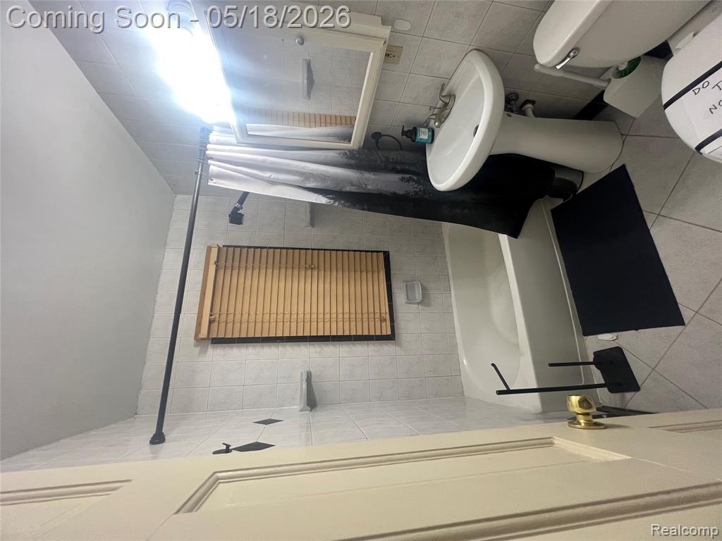 749 Crawford Street, Flint, MI 48507 — Photo 14