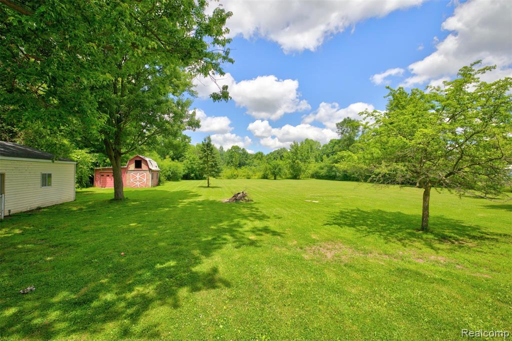 5244 Oleksyn Road, Flint, MI 48504 — Photo 69