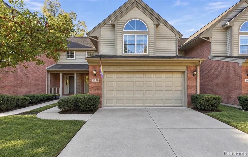 110 Village Place Drive, Chelsea, MI 48118