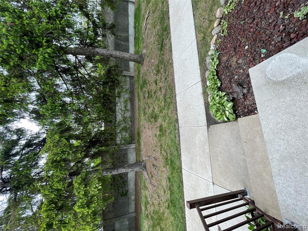 40524 Newport Drive, Plymouth, MI 48170 — Photo 2