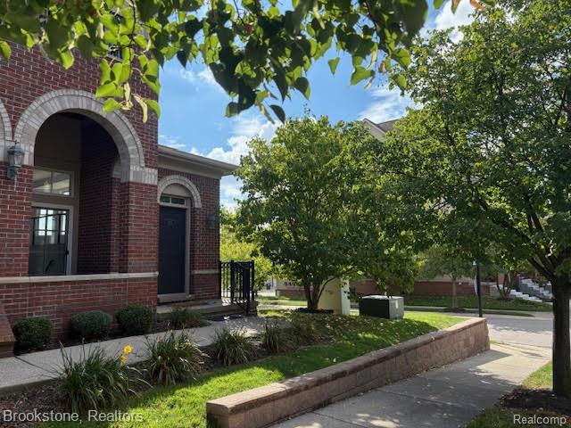 3976 Forester Boulevard, Auburn Hills, MI 48326 — Photo 2