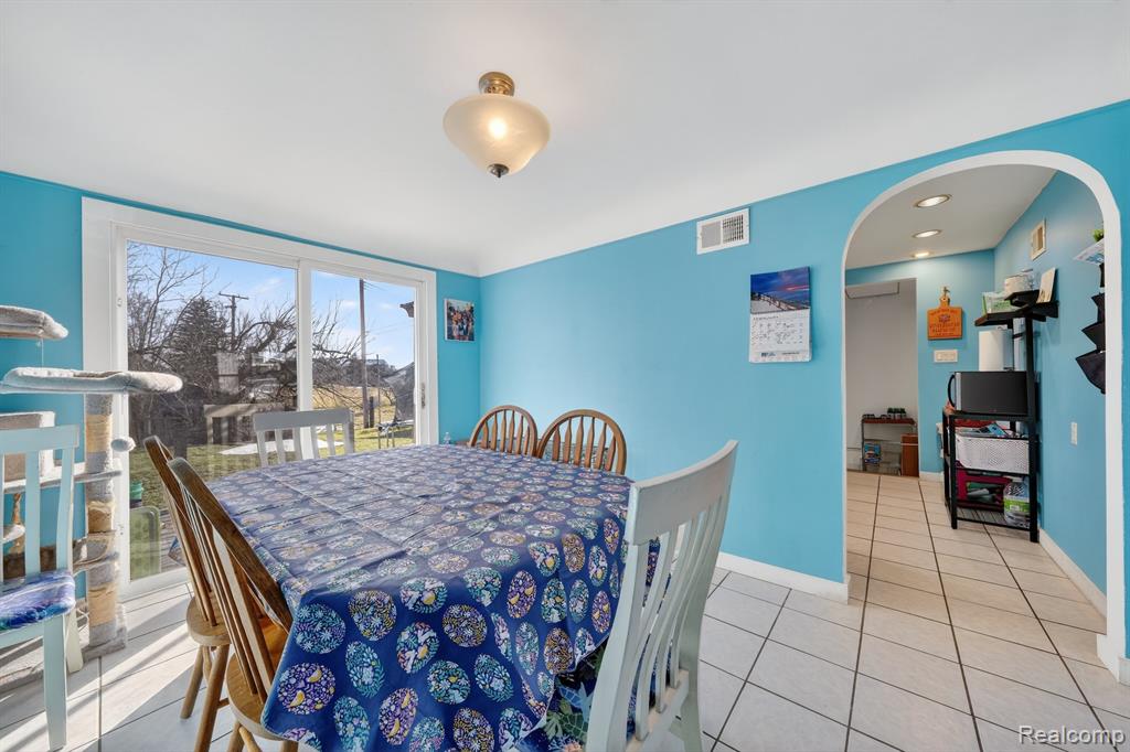 6015 Jeddo Road, MI 48032 — Photo 5