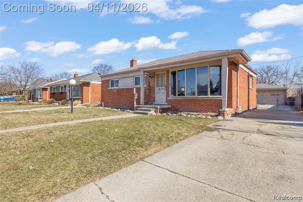 6452 Arcola Street, Garden City, MI — Photo 2