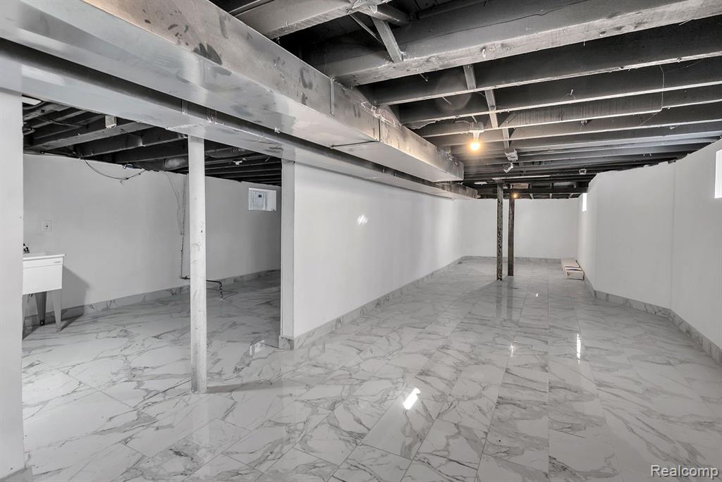 1177 MCKINSTRY Street, Detroit, MI 48209 — Photo 34