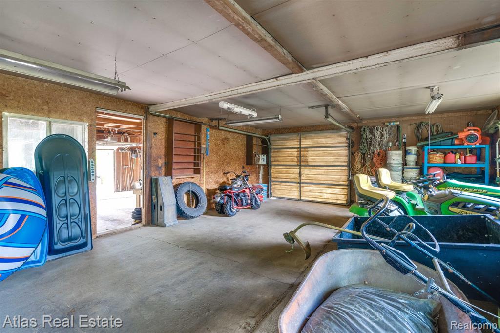 5067 Walker Road, Davison, MI 48423 — Photo 42