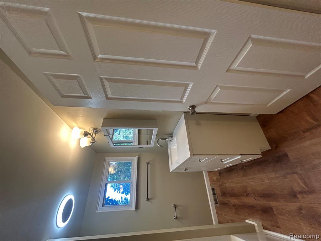 6182 Surrey Lane, Burton, MI 48519 — Photo 6