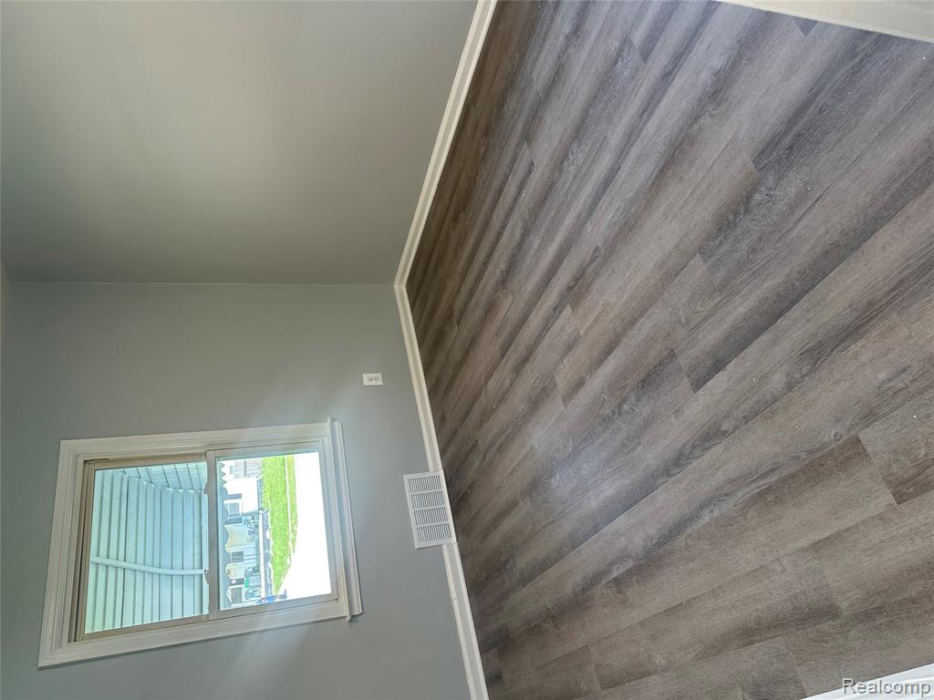 4803 Mildred Street, Wayne, MI 48184 — Photo 20