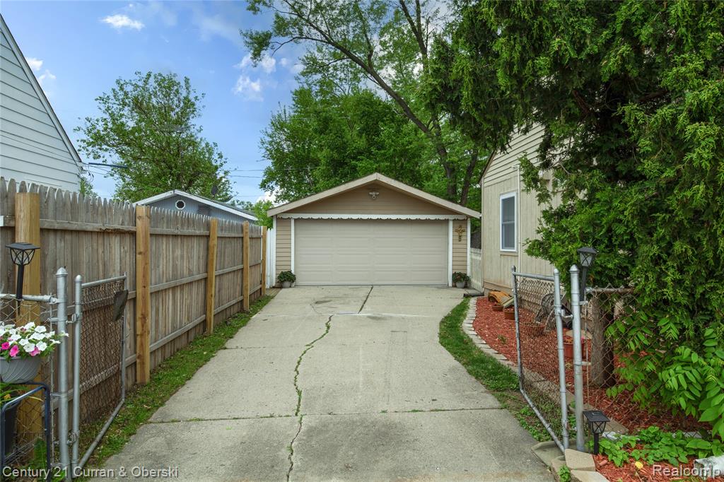 7641 N Inkster Road, Westland, MI — Photo 21